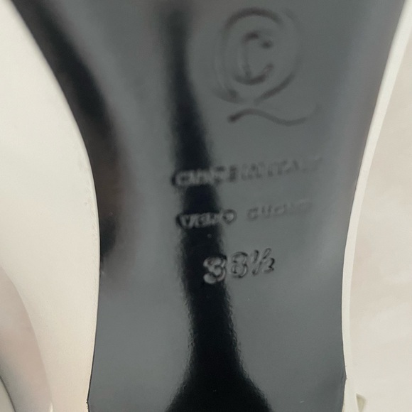 SOLD- Alexander McQueen Heels - Picture 9 of 10